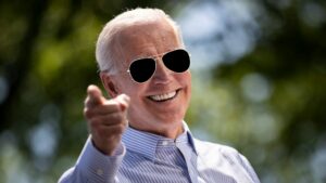 Biden contrata mestre dos memes para a campanha de 2024